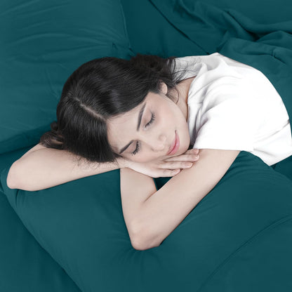 Utopia Bedding Queen Bed Sheet Set - 4 Piece Bedding - Soft Brushed Microfiber Fabric - Shrinkage & Fade Resistant - Easy Care (White)