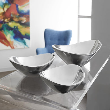 nambe Butterfly Bowl | for Hot and Cold Foods, Salads, Soups, Fruit | Made of Metal Alloy | Oven and Freezer Safe Serving Bowl for Entertaining, Decorative Centerpiece for Kitchen | Silver, 11-Inch