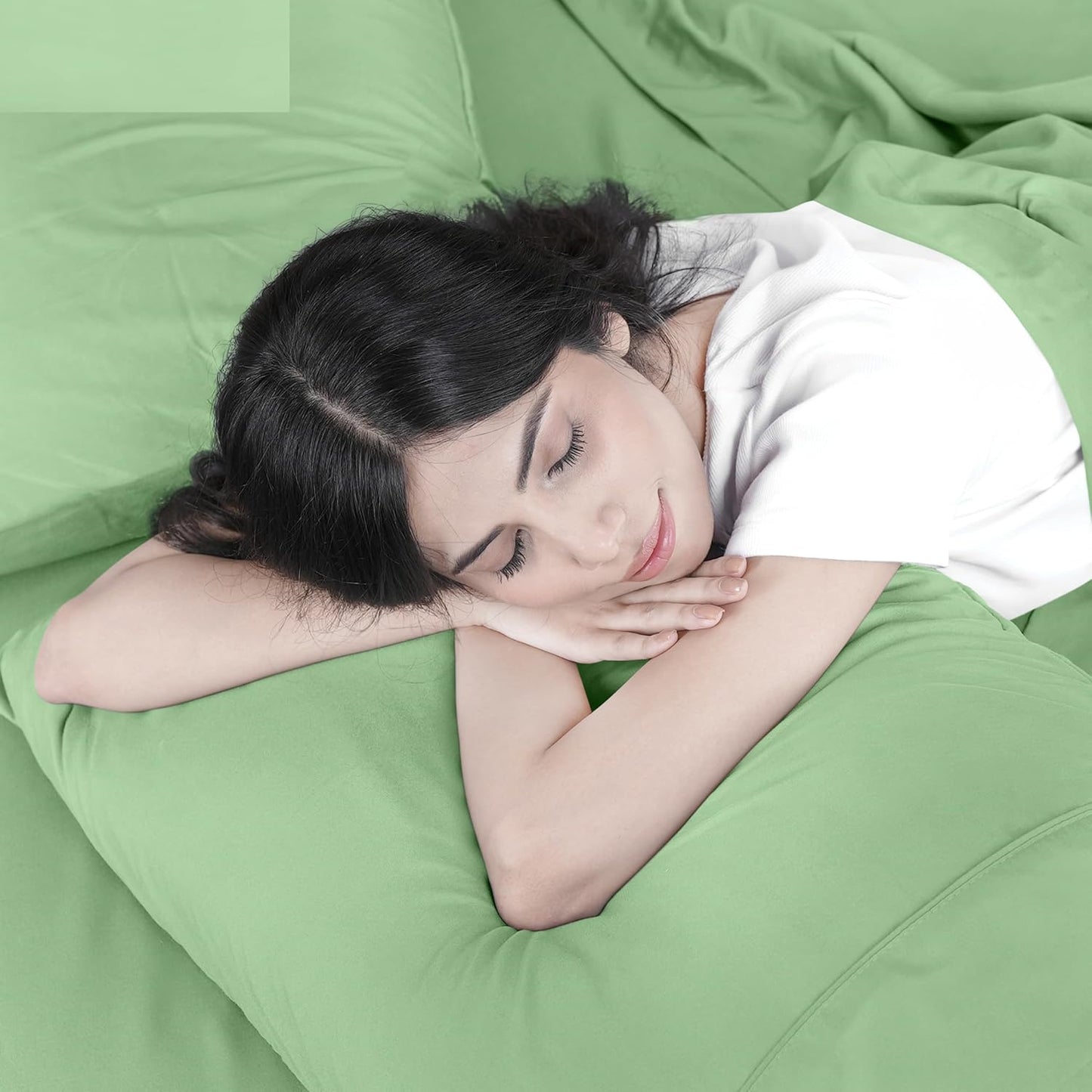 Utopia Bedding Queen Bed Sheet Set - 4 Piece Bedding - Soft Brushed Microfiber Fabric - Shrinkage & Fade Resistant - Easy Care (White)