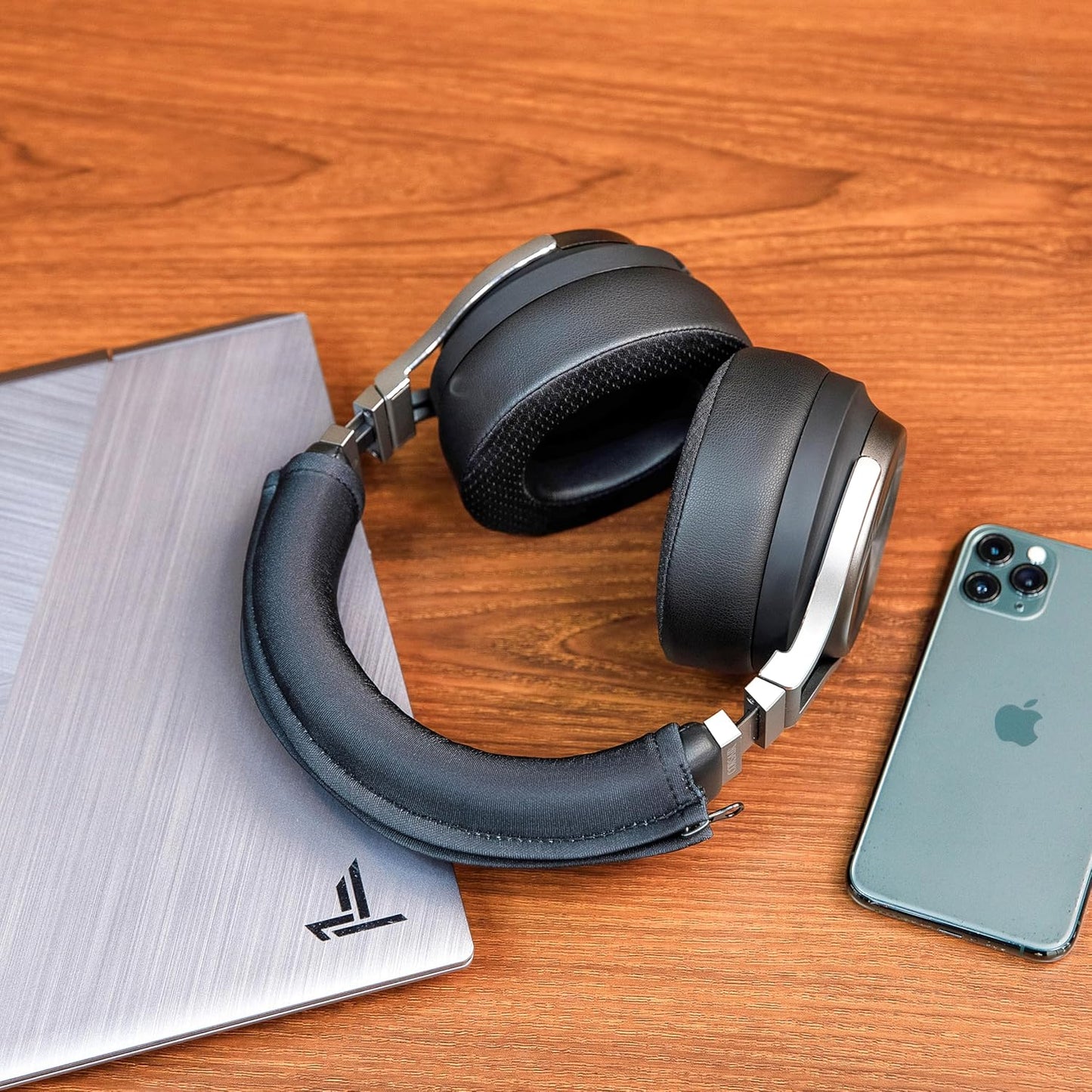 WC BandZ Virtuoso - Protective Headband Cover for Corsair Virtuoso Gaming Headsets - Machine Washable, No More Flaking Leather - Compatible with Virtuoso Wireless, XT, and SE | 90's Black