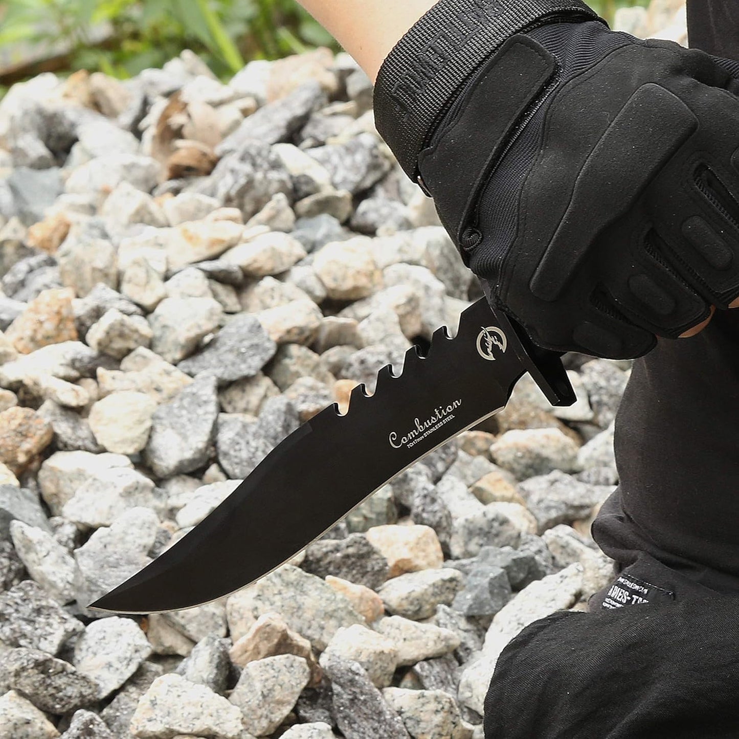 Fixed Blade Camping Knife, Hunting Knife with Nylon Sheath in Non-Slip Handle and High Carbon Stainless Steel Black Blade, Tactical Tools for Outdoor Hiking, Fishing, Carving, Diving, Bowie Combat Knife Everyday Carry