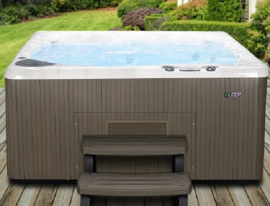 Beachcomber 669 LEEP 28-jets (128 FlexJets) 7-person Spa
