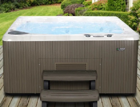 Beachcomber 669 LEEP 28-jets (128 FlexJets) 7-person Spa
