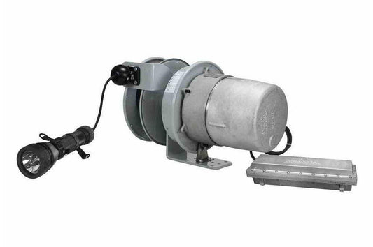 20W HID Explosion Proof Search Light - C1D1 & C2D1 - 120-277VAC Stepped Down to 12V DC - 50' SOOW
