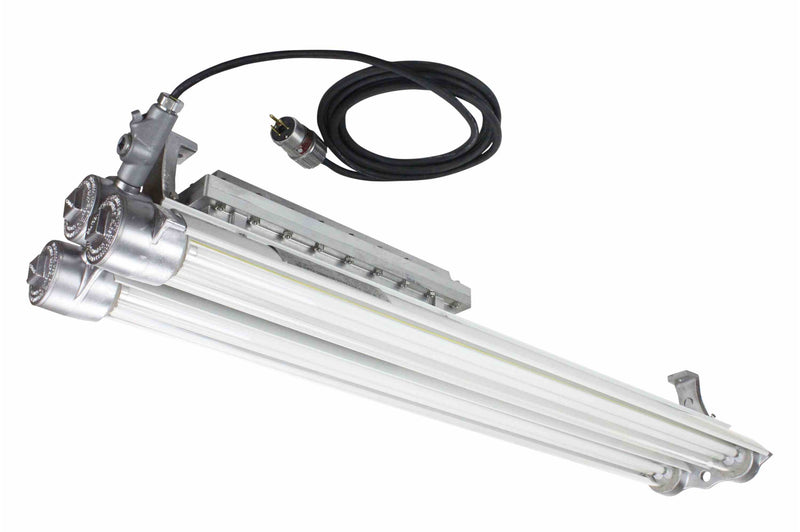 Larson Low Profile Surface Mount Explosion Proof Fluorescent Light - 20,000 Lumens - 10' Cord w/ EXP Plug