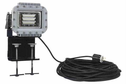 70W Explosion Proof Low Profile LED Light Fixture - 6000 Lumens - C1D1&2 - Adjustable Beam Clamp