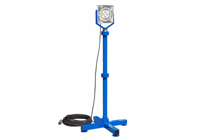 Larson 50W EXP LED Light - 6,250 Lm - 5ft Stand - Quick Change Mount - C1D1 - 100' 16/3 SOOW - EXP Plug