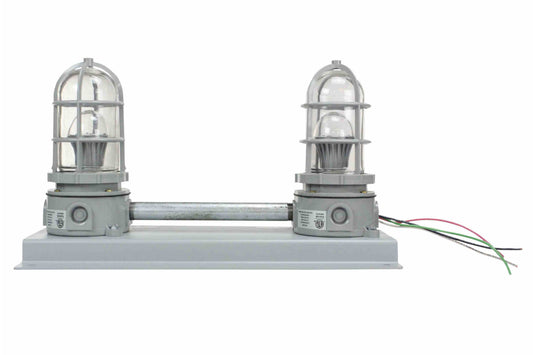 Larson Class I Division 2 LED Stack Light - Day/Night Sensor - Lamp Changes from Day to Night