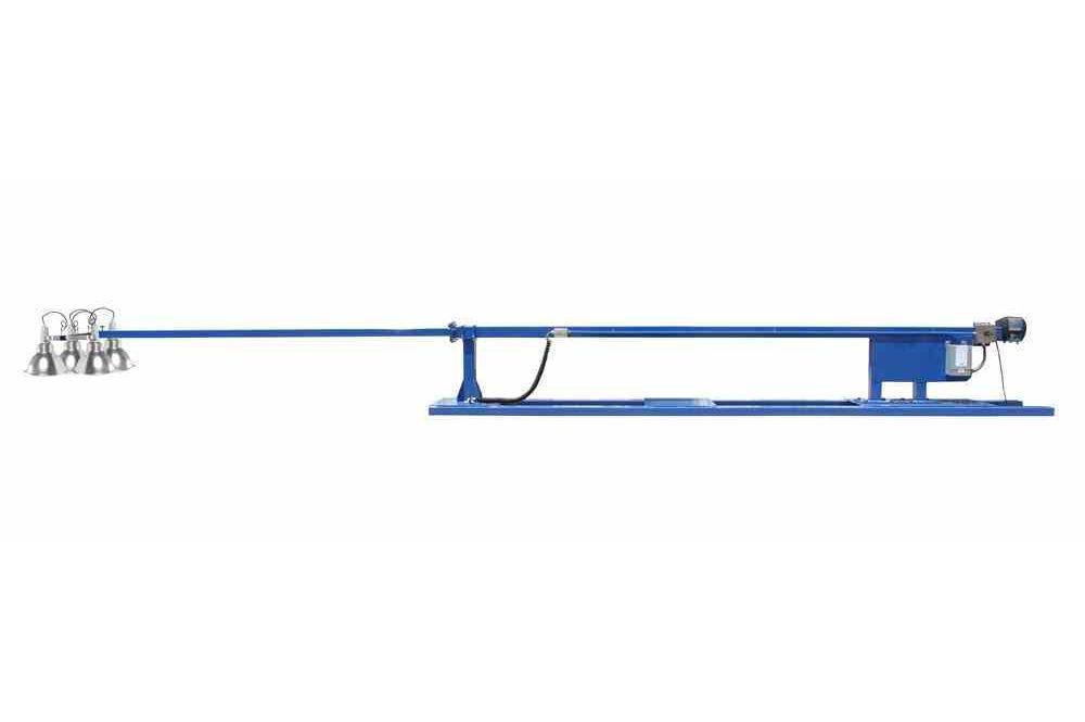 4000 Watt 30 Foot Three Stage Horizontal Light Mast - Four Metal Halide Lamps - 360 Degree Rotation