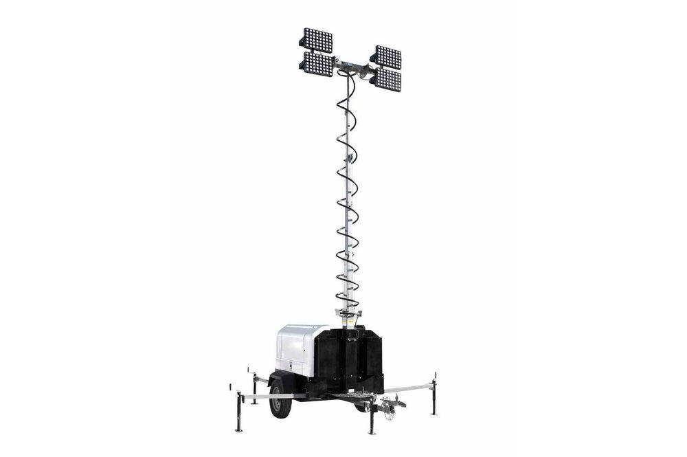 Hydraulic Light Tower with Diesel Engine Generator - 4X500 Watt LED Lamps - 259,200 Lumens